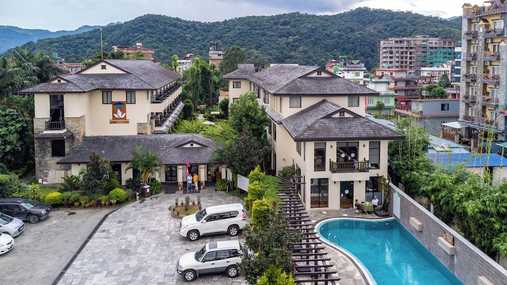 Atithi Resort And Spa 66/67