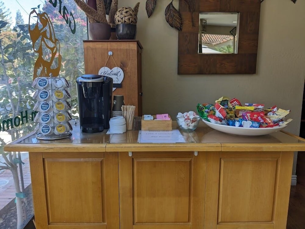 Los Gatos Garden Inn Hotel 5/50