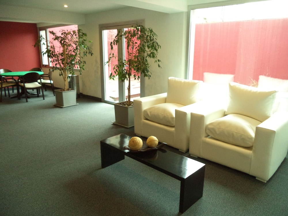 Mil 810 Ushuaia Hotel 45/67