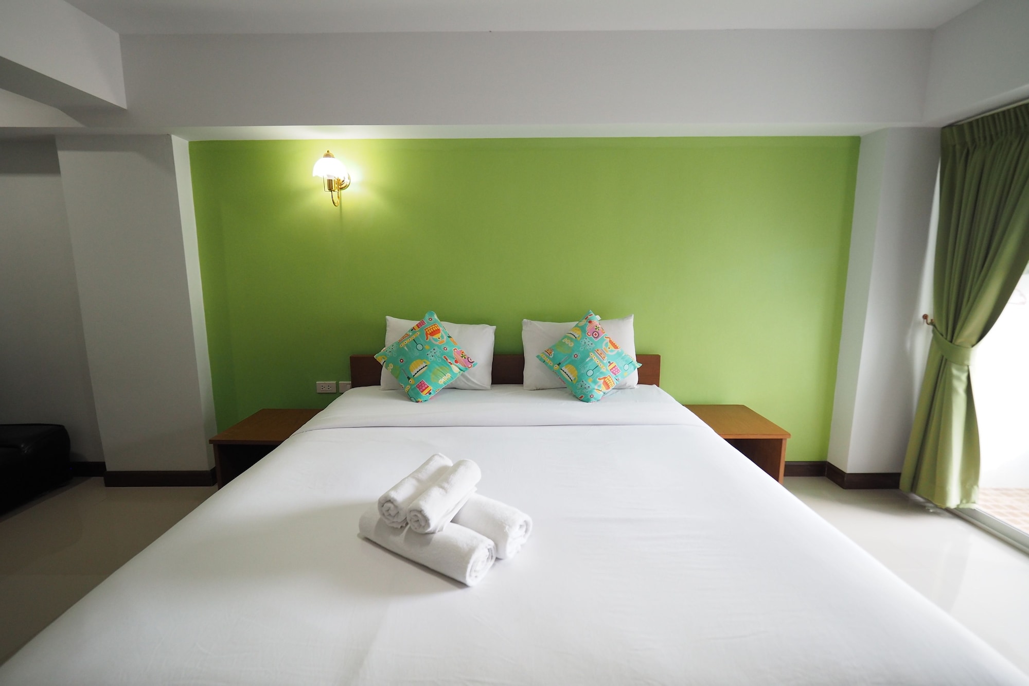 STANDARD, DOUBLE BED