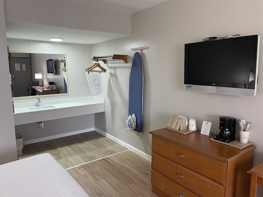 Days Inn by Wyndham Valdosta/Near Valdosta Mall 7/41
