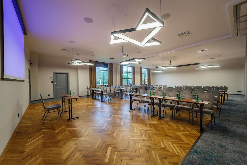 Hotel Prezydent 35/48
