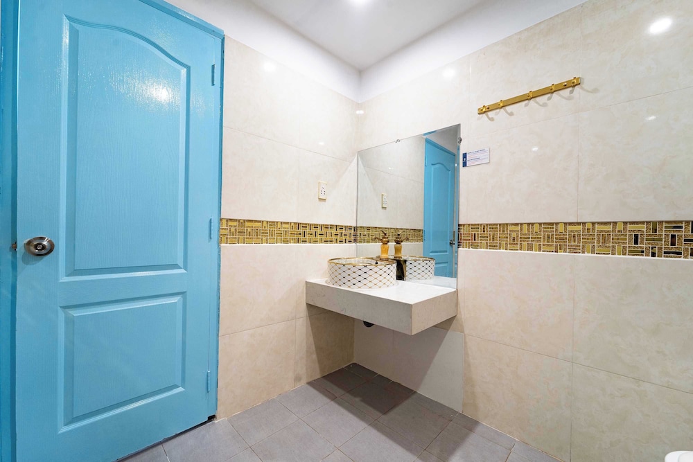 Collection O District Tan Binh Near Airport Formerly Joy Inn 27/28