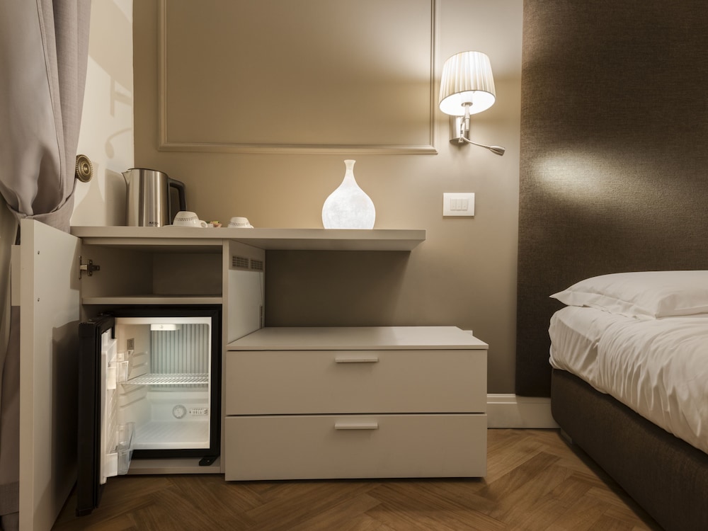 Daphne Guest Hause 16/41
