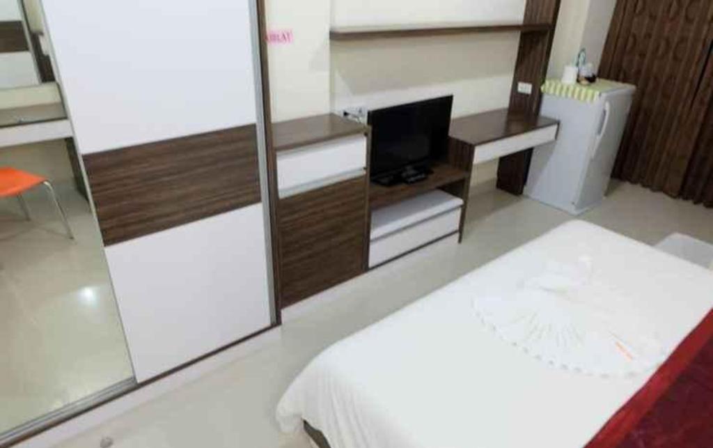 Bright Apartment Hat Yai 18/37