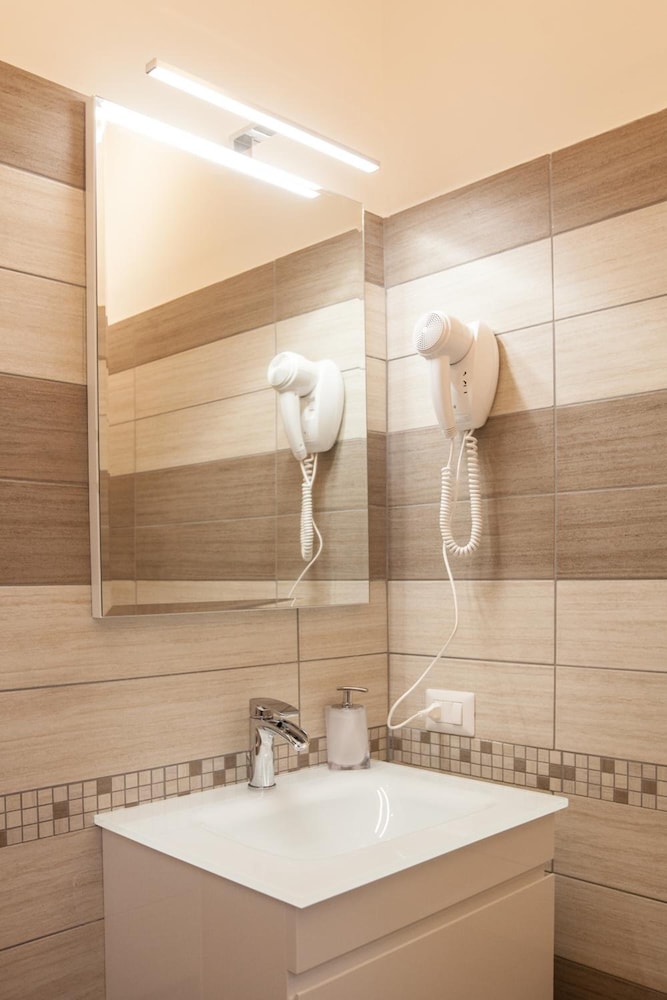 Rome Central Rooms Guest House o Affittacamere 66/68
