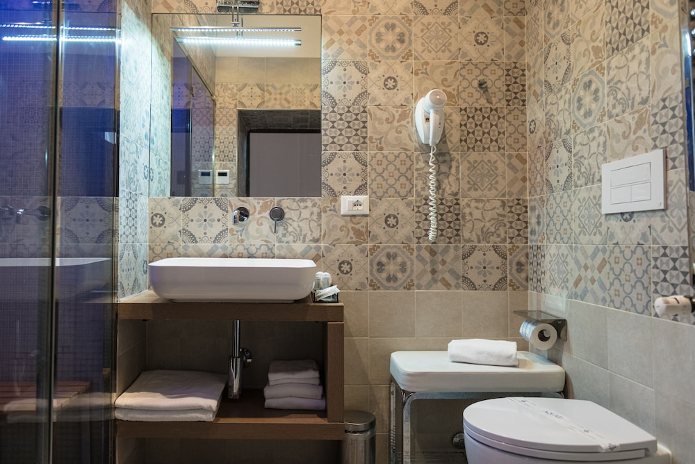 Navona Central Suites 45/50