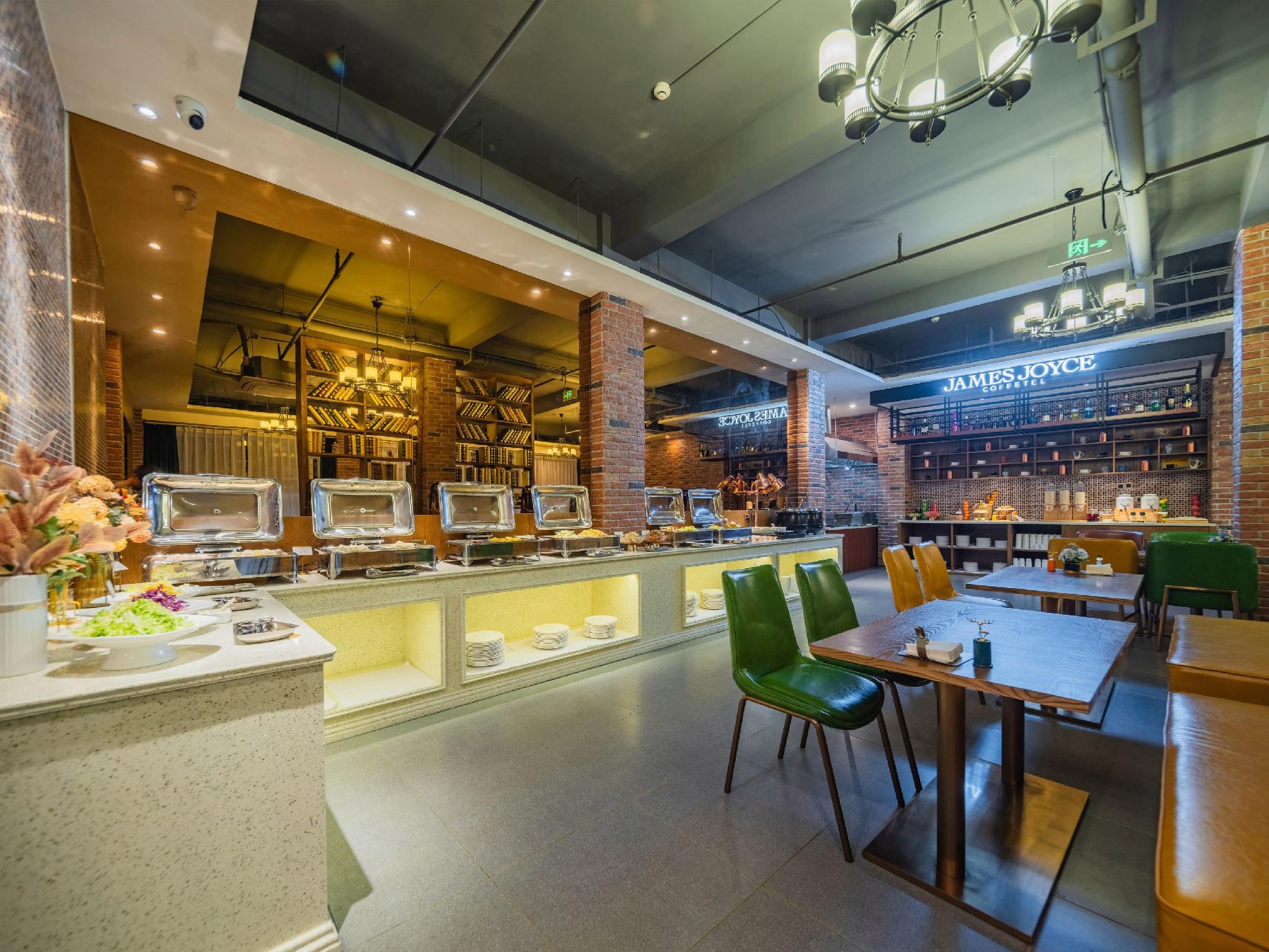 James Joyce Coffetel Chengdu (Huayang Convention and Exhibition Center Haichang Polar Aquarium) 38/42