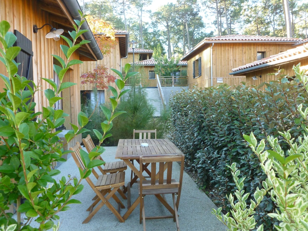 Domaine du Ferret Restaurant & Spa by Germain Collection 79/83