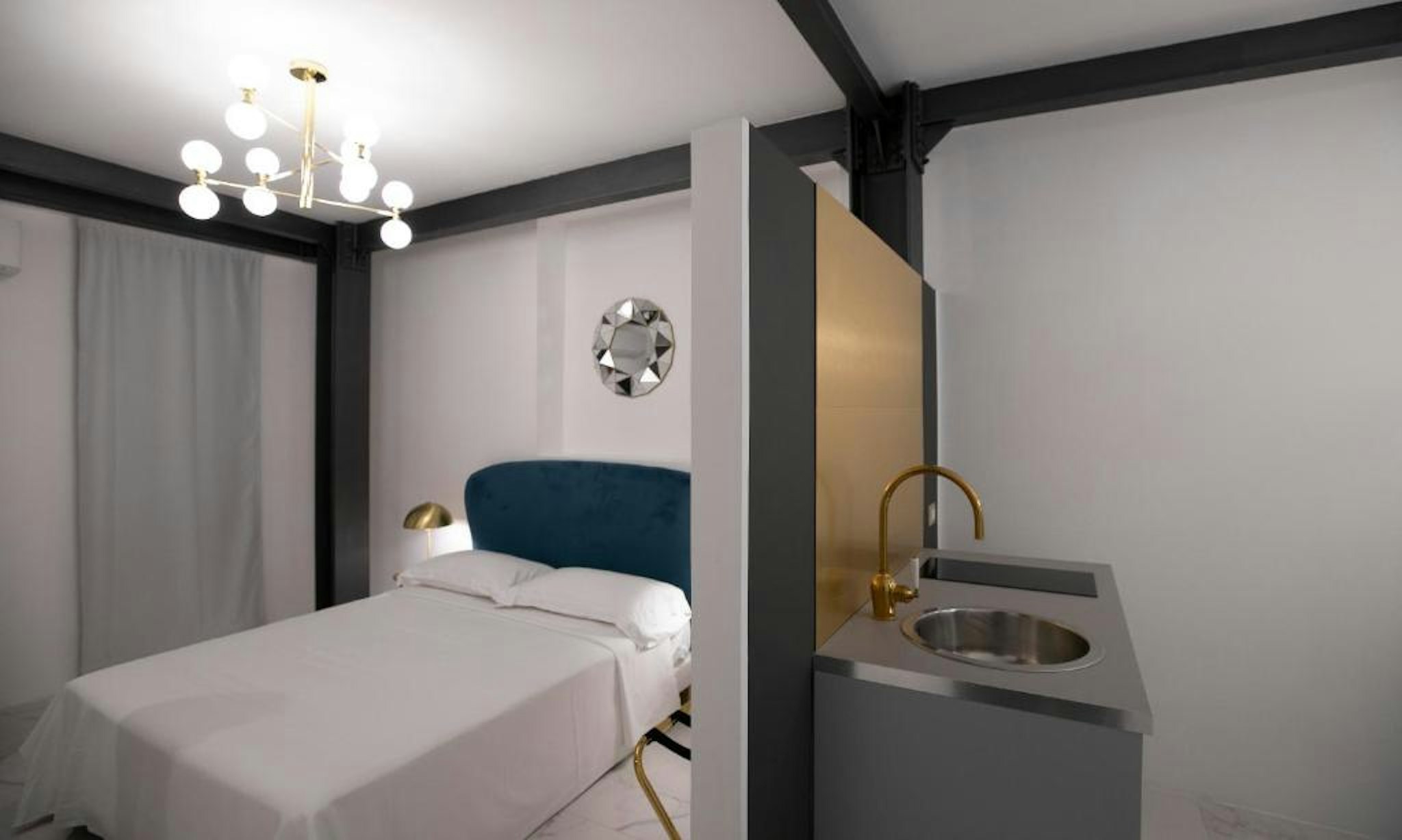 Azzoli Apartments & Skypool - Adults Only 10/18