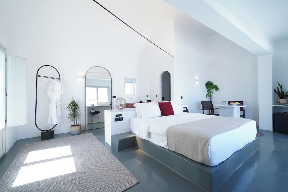 HONEYMOON, SUITE
