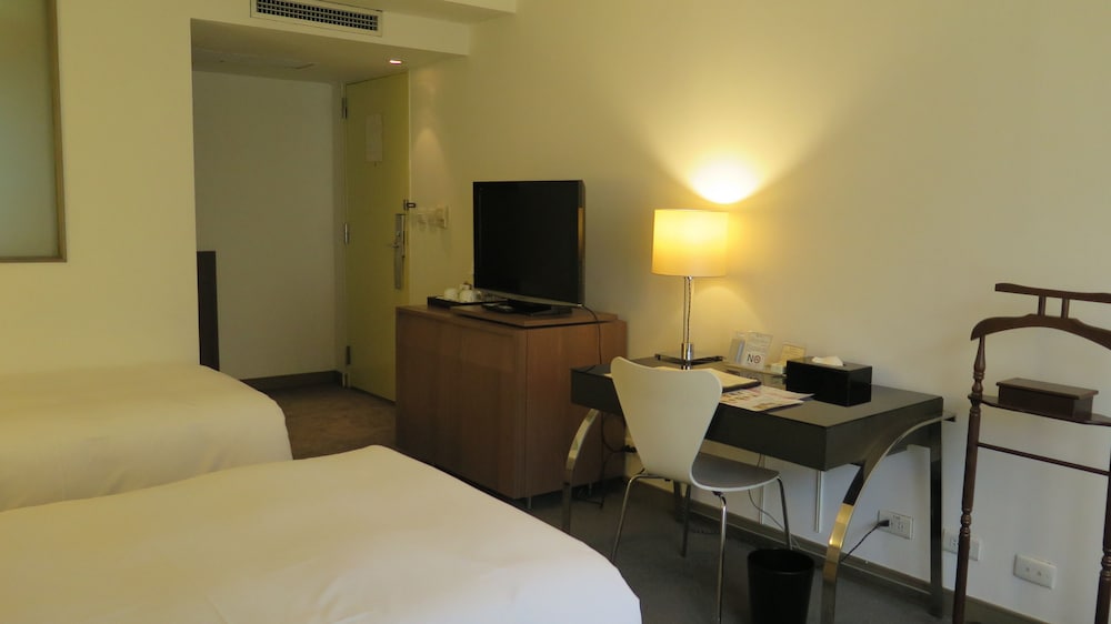 United Taipei Hotel 12/28