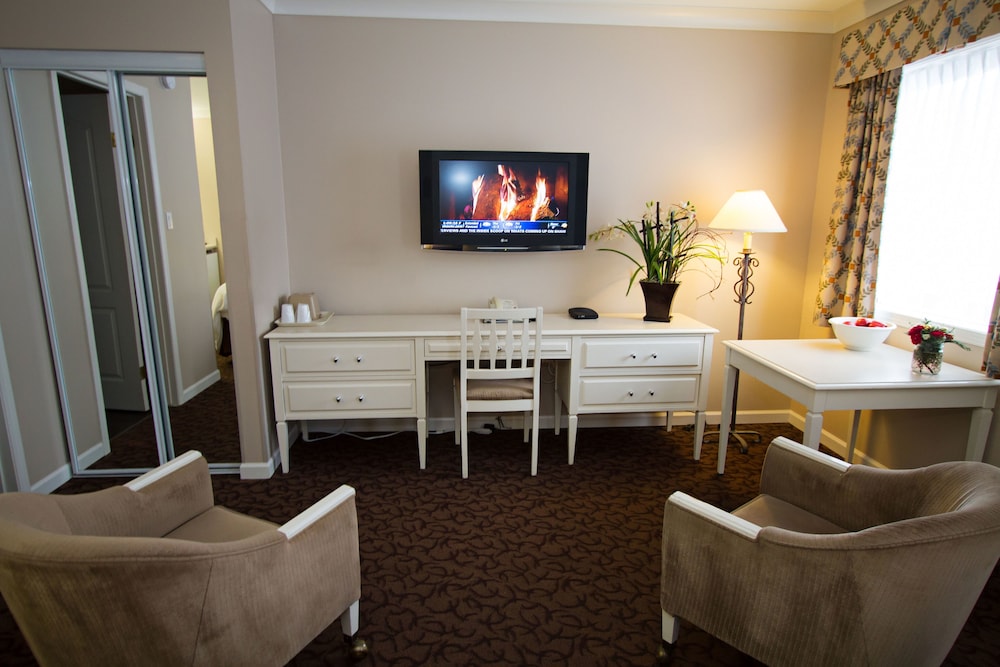 Glenwood Inn & Suites 32/50