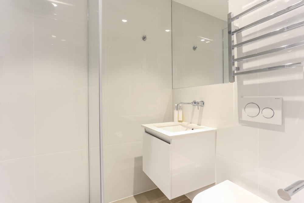 Inverness Terrace - Concept Serviced Apartments 49/50
