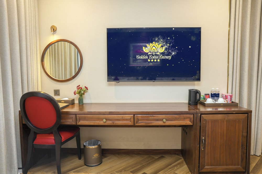 Golden Lotus Luxury Hotel Da Nang 7/50