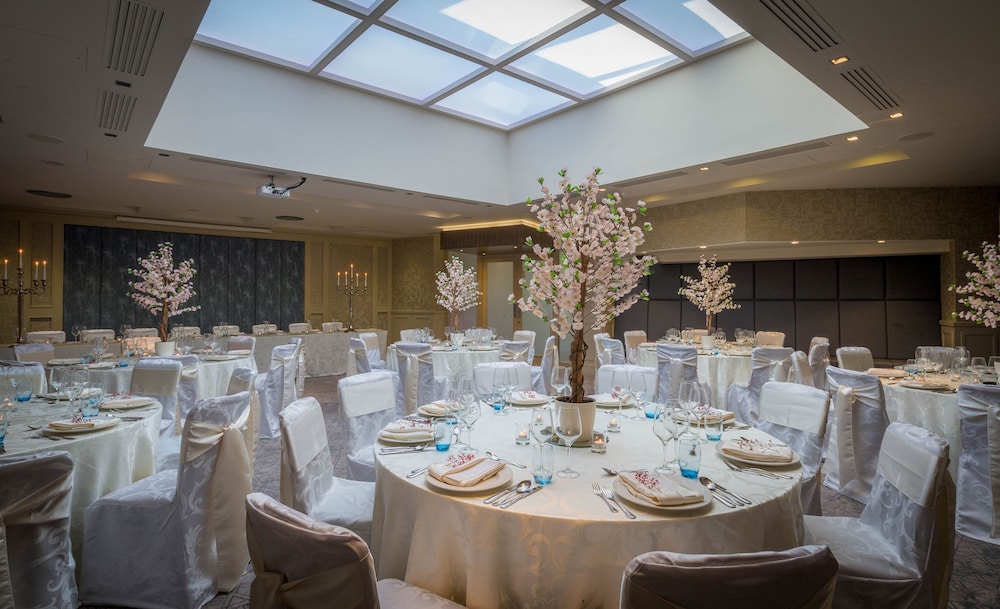 Harbour Hotel 53/64