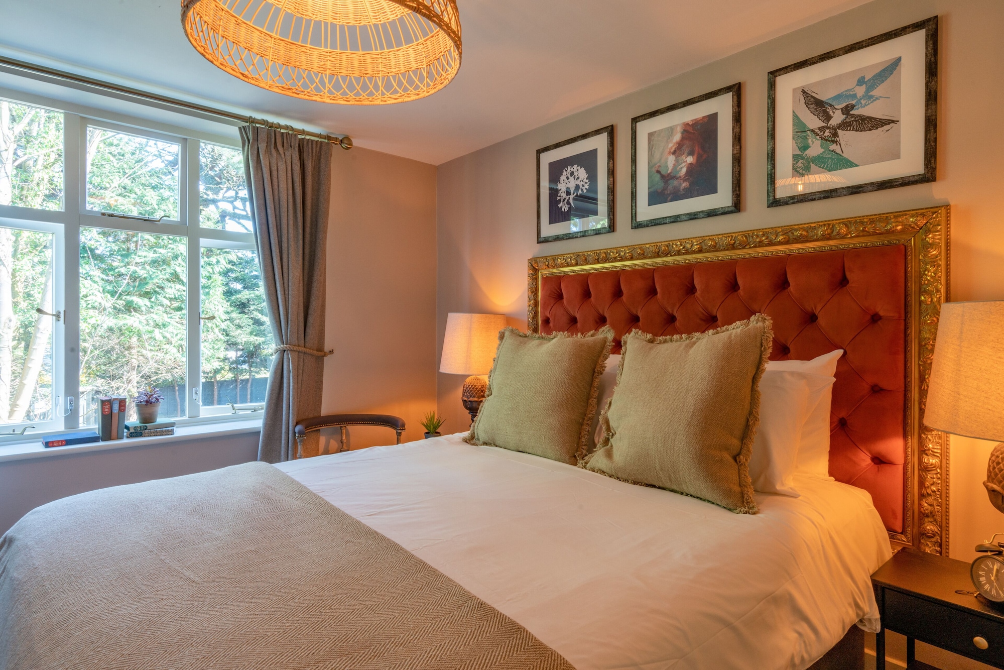 PREMIUM, KING BED