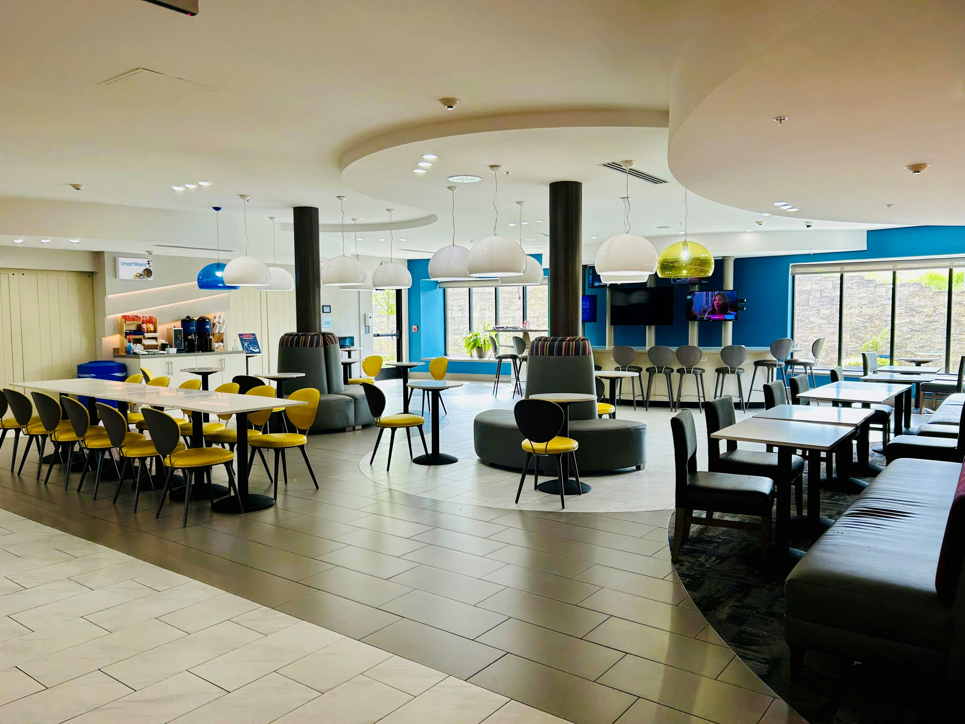 Holiday Inn Express Suites Shippensburg 48/65