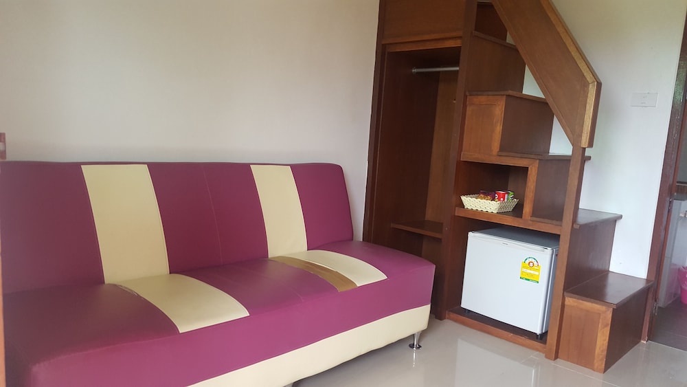 SUPERIOR, DOUBLE BED, SOFA