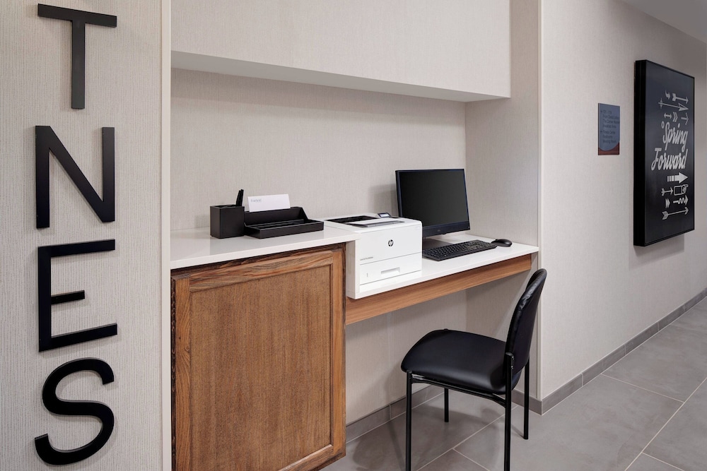 Fairfield Inn & Suites by Marriott Atlantic City Absecon 34/42