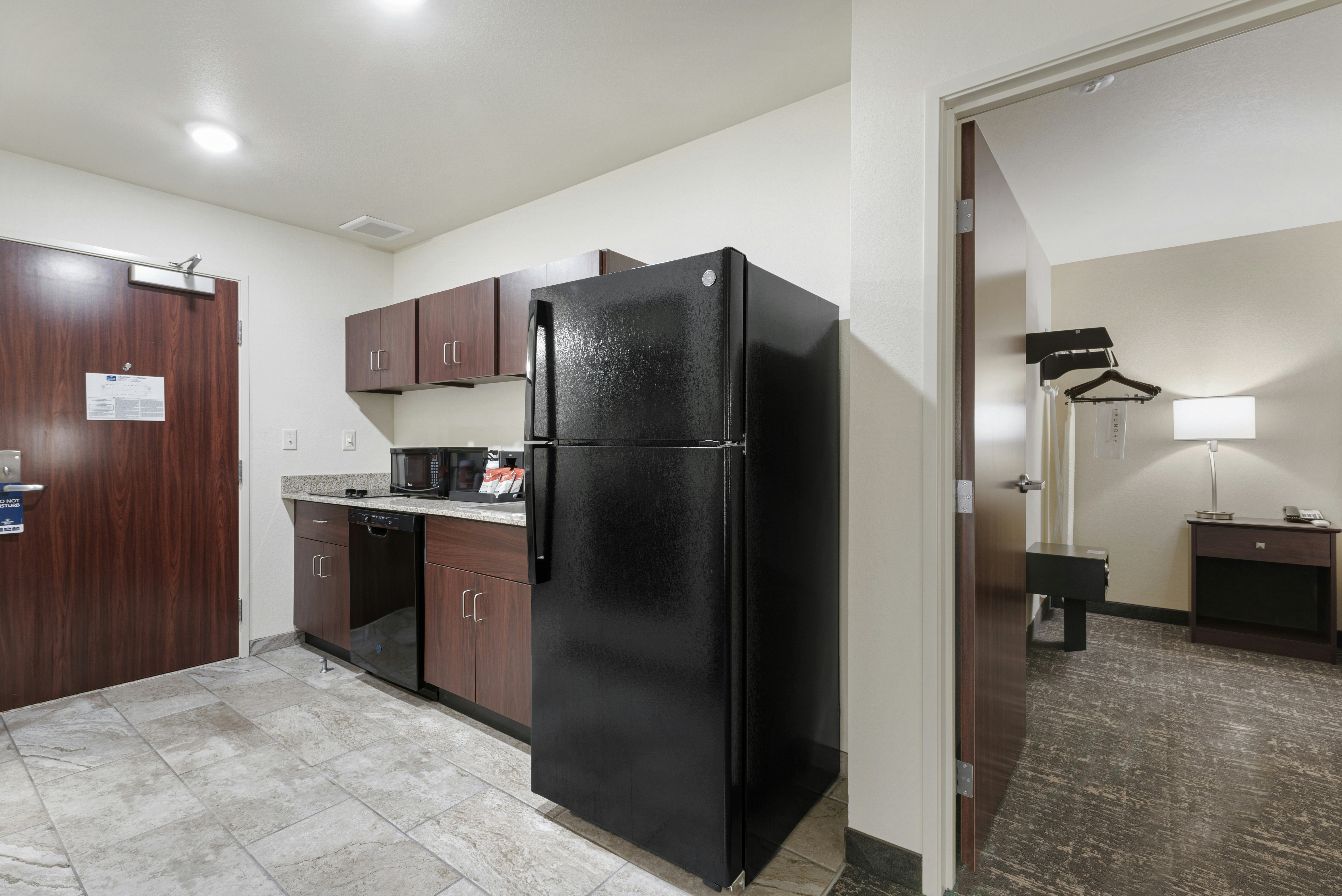 Cobblestone Hotel & Suites - Eaton, OH 4/50