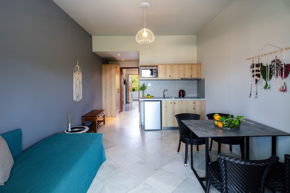 Anthos Apartments 38/56