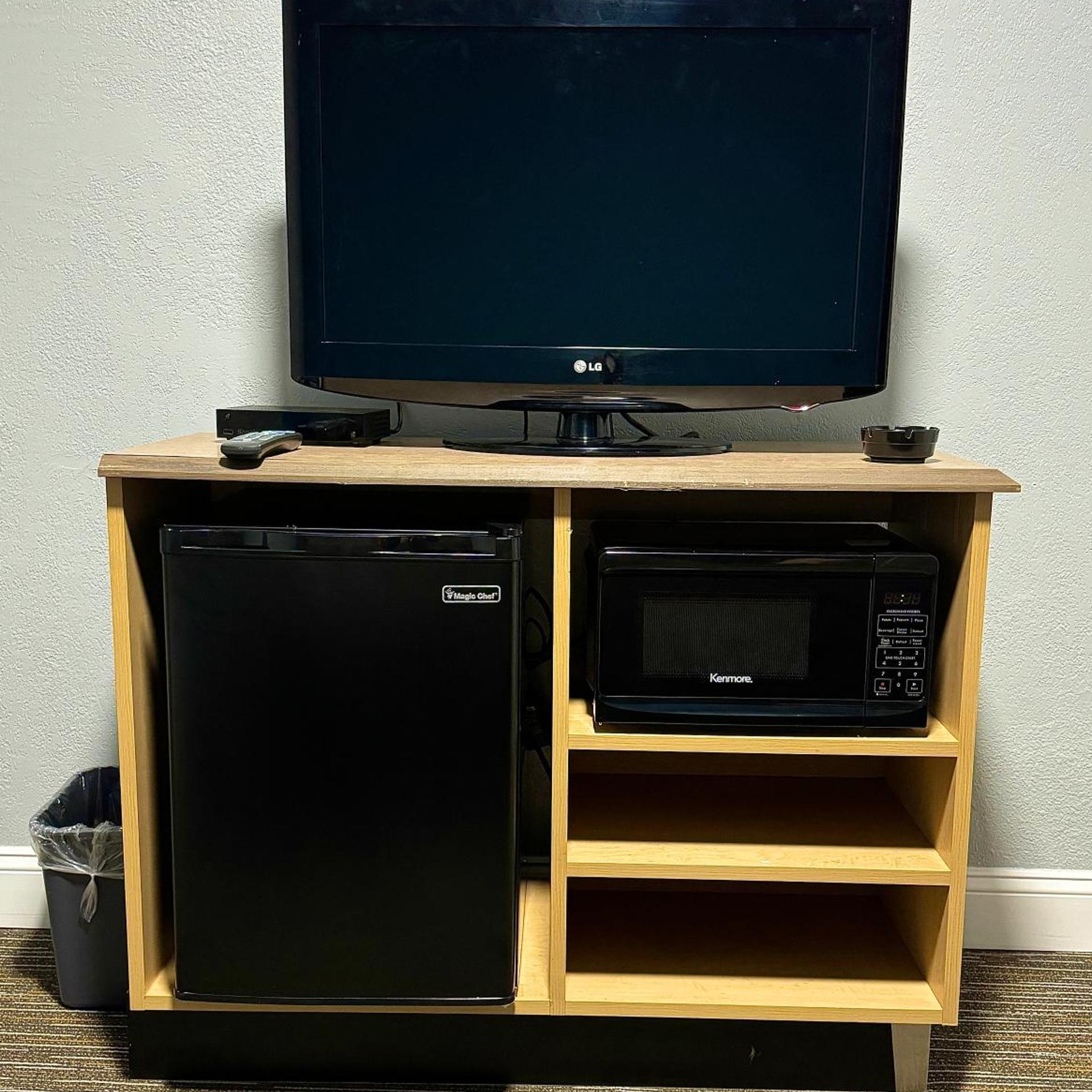 Budget Inn 6/8