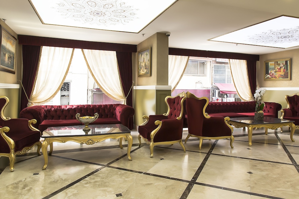 River Hotel 26/39