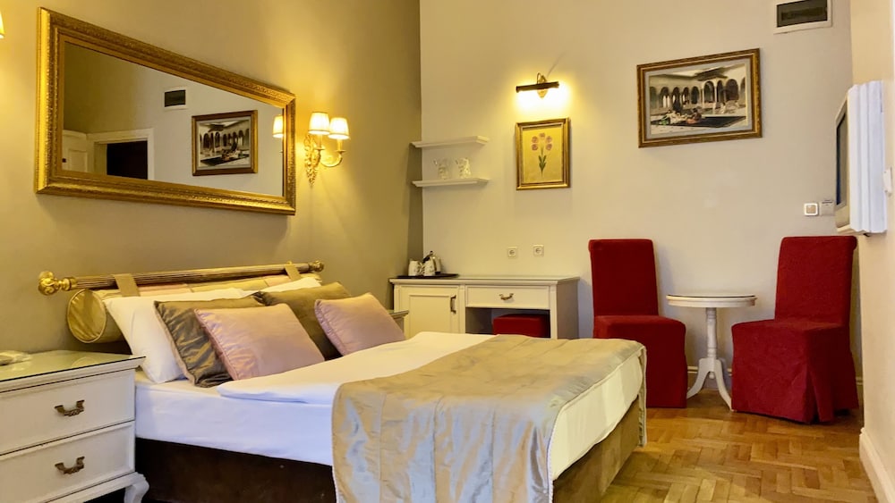 Avicenna Hotel 18/73