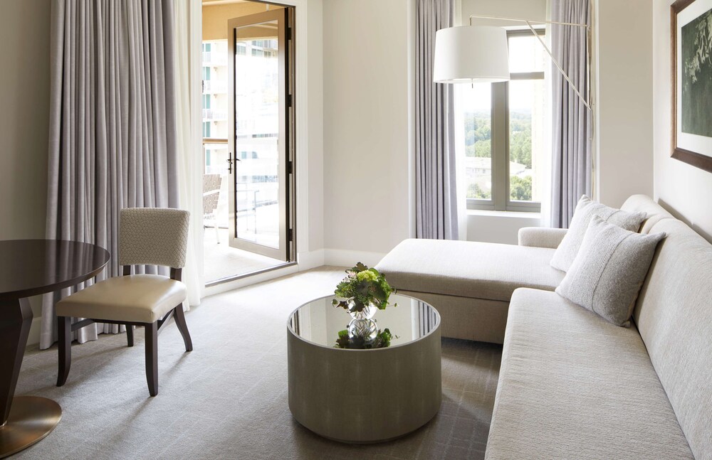 Waldorf Astoria Atlanta Buckhead 48/80