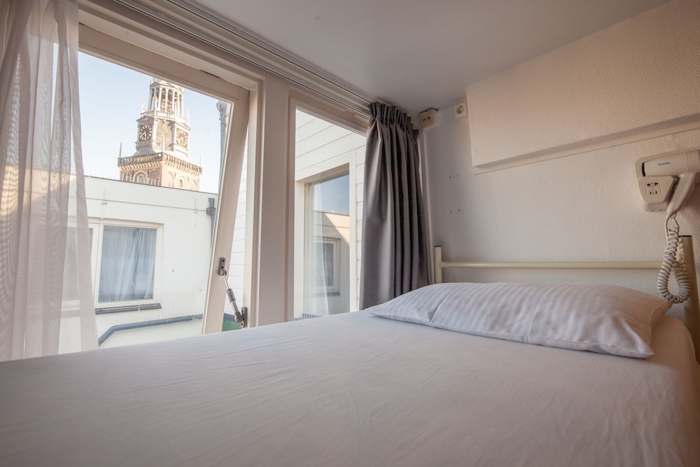 Travel Hotel Amsterdam 10/64