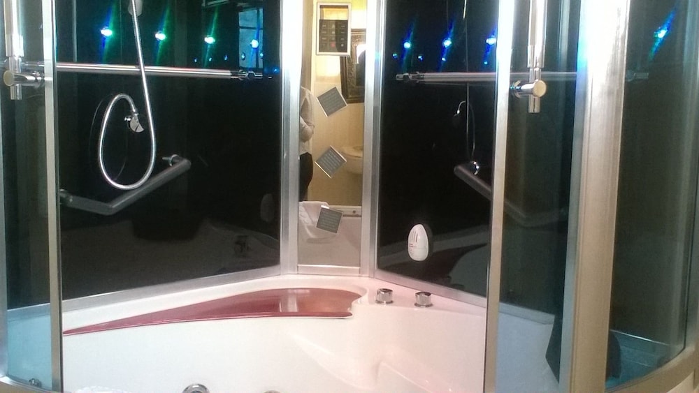 Sahara Stones Hotel 49/50