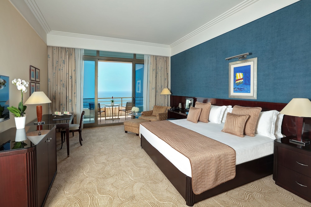 ROYAL, CLUB, KING BED, SEA VIEW