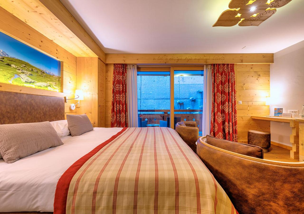 Room, Double Bed, Partial View