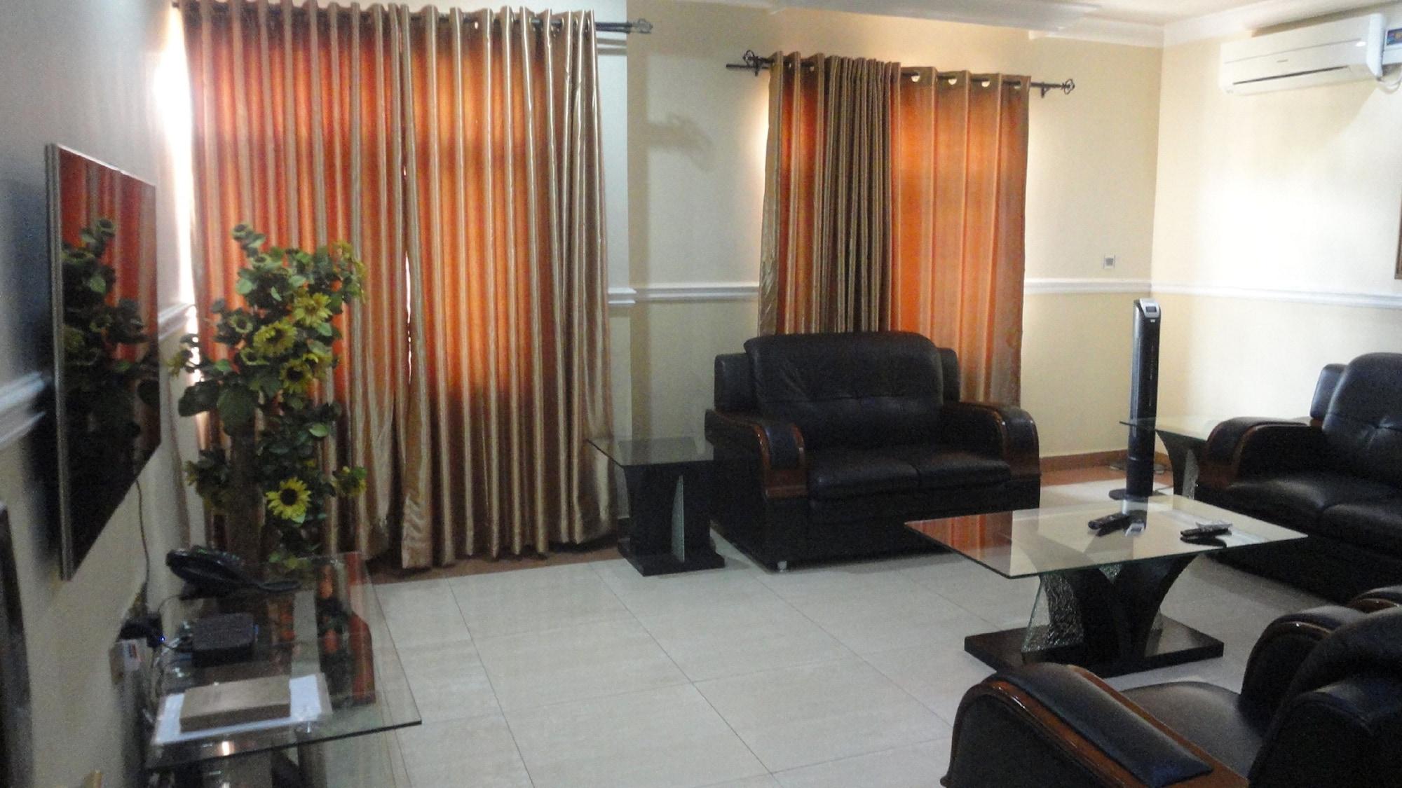 Caesar's Court Hotel And Suites 13/16