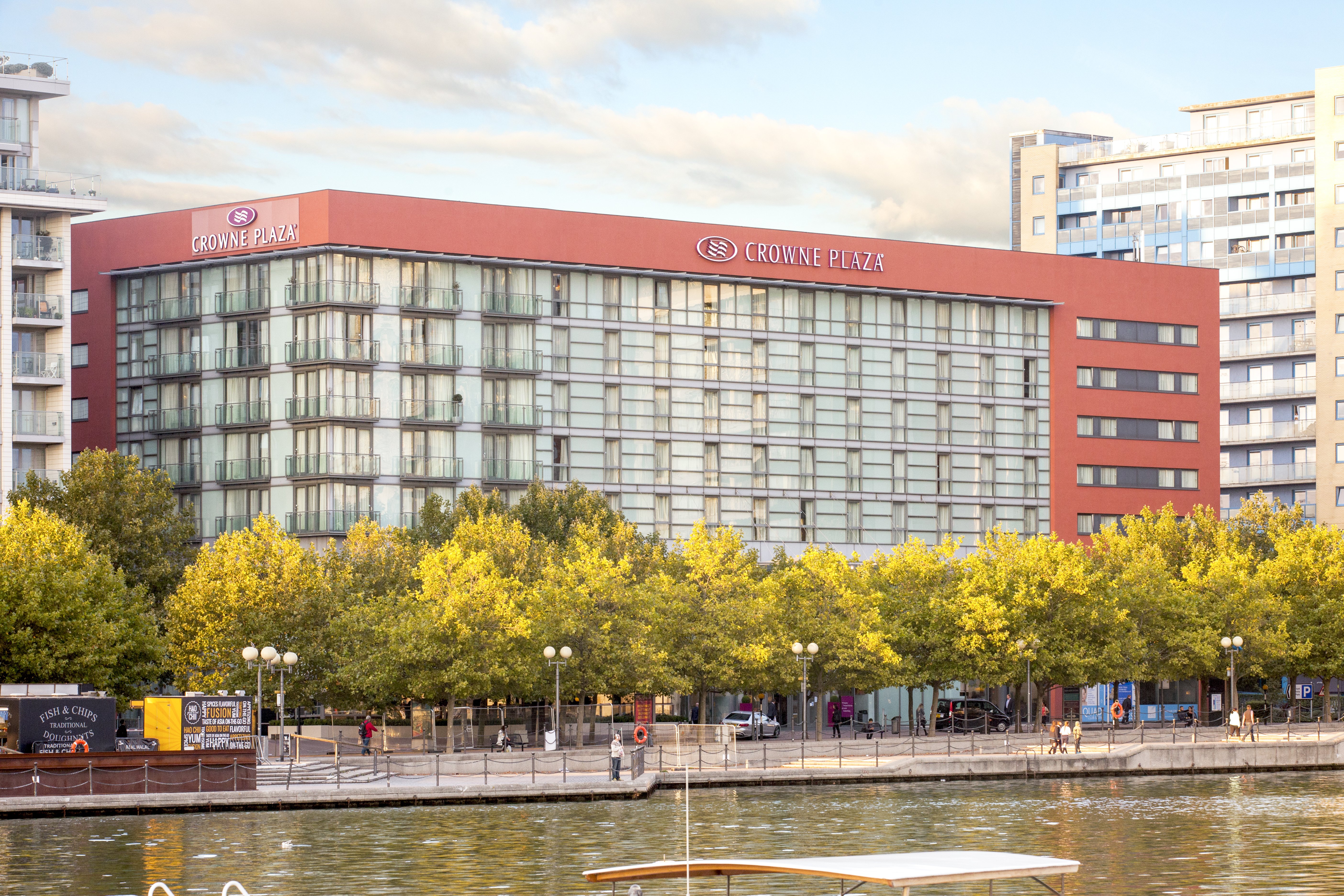 CROWNE PLAZA LONDON DOCKLANDS 67/71