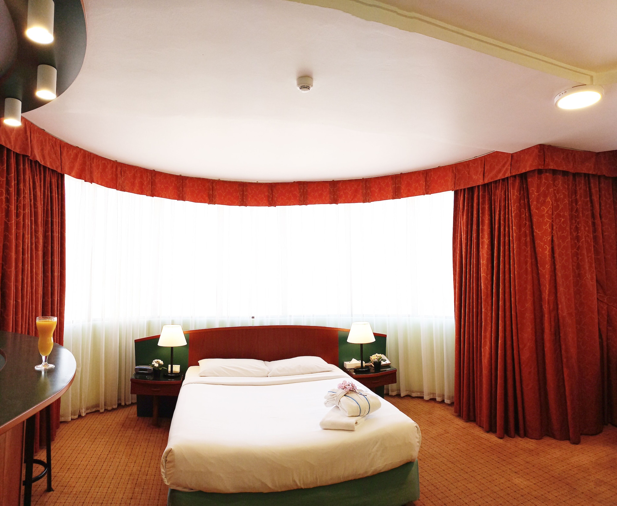 Room at Al Diar Dana Hotel, ABU DHABI
