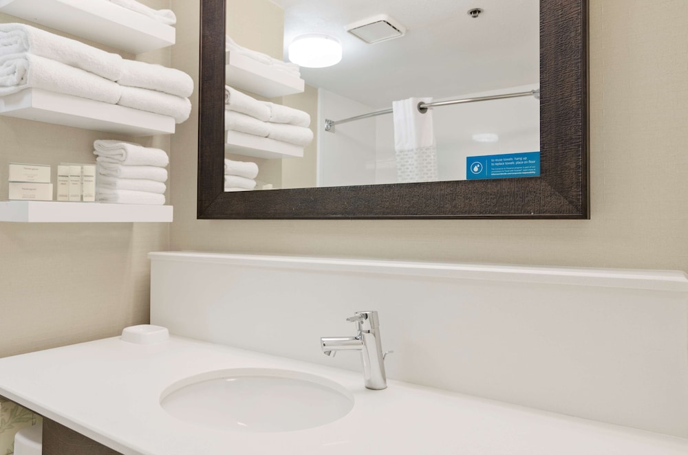 Hampton Inn Mount Dora 15/33
