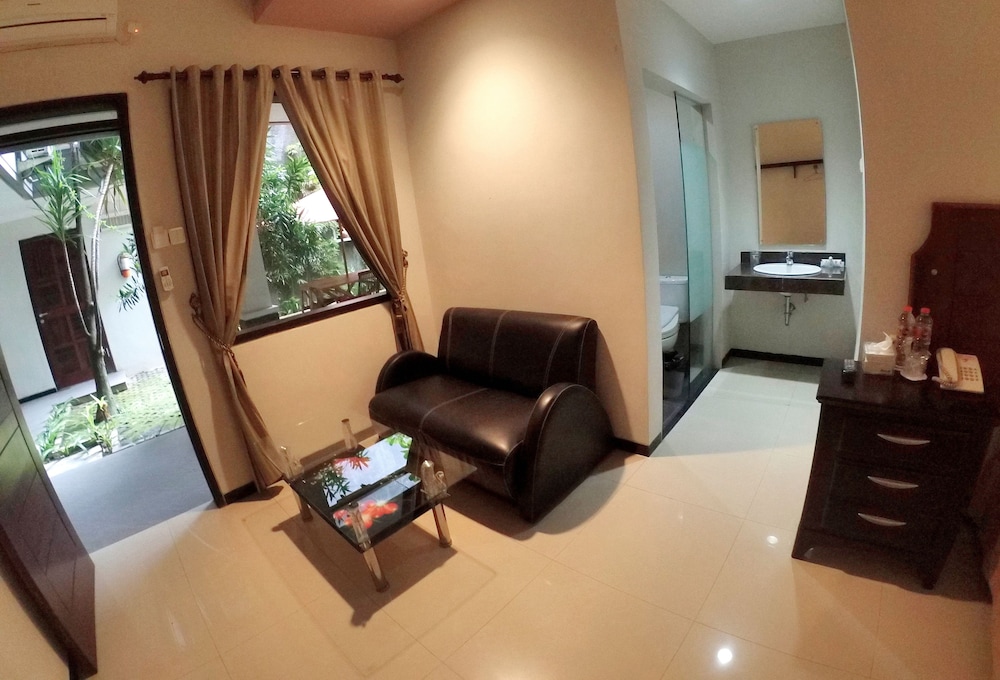 D'Fresh Guest House & Resto 17/22
