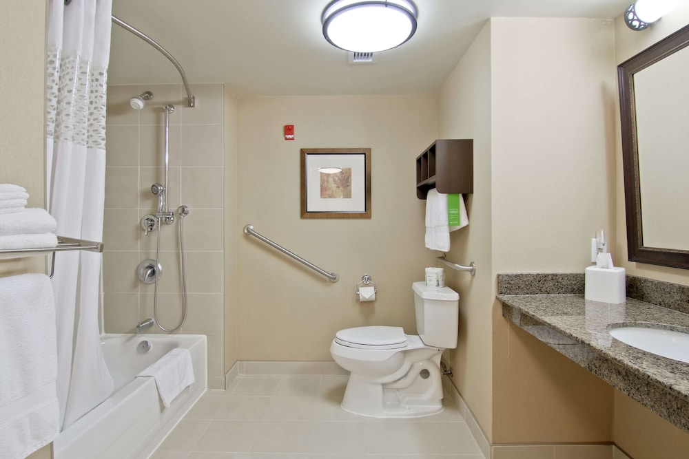 Hampton Inn by Hilton North Bay 9/47