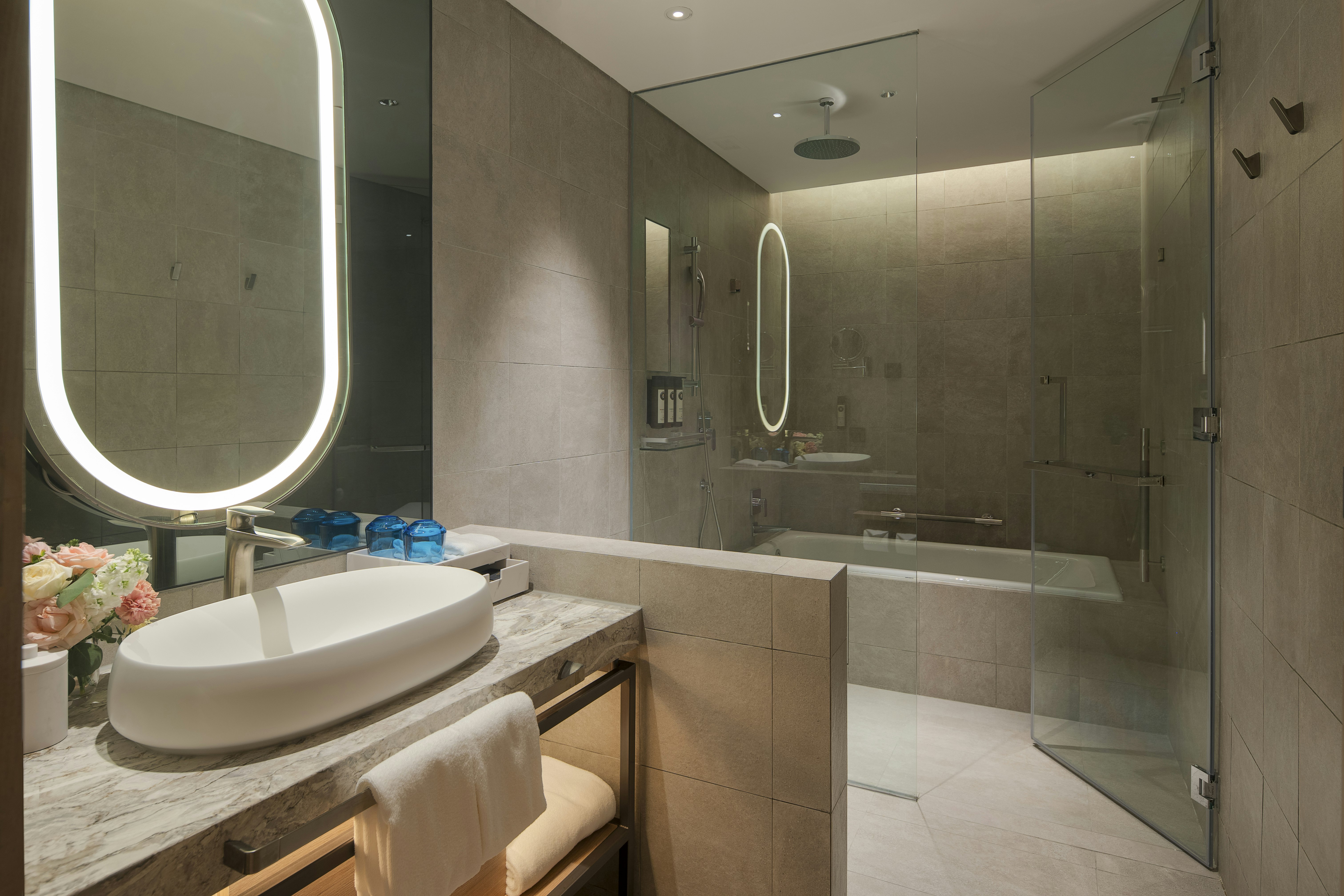 Grand Nikko Bangkok Sathorn 60/60