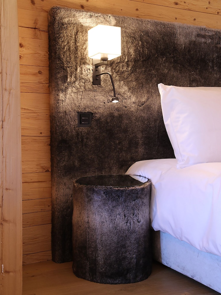 Hotel de Rougemont and Spa 19/50