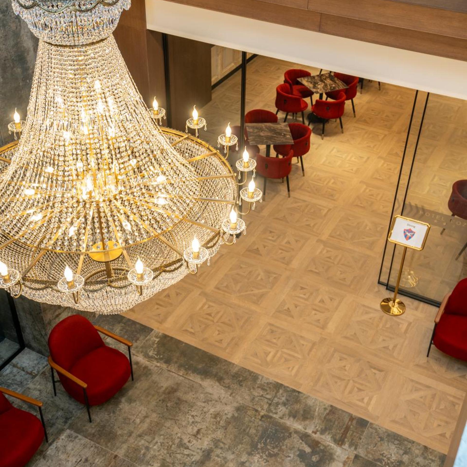 Hotel Mozart 12/70