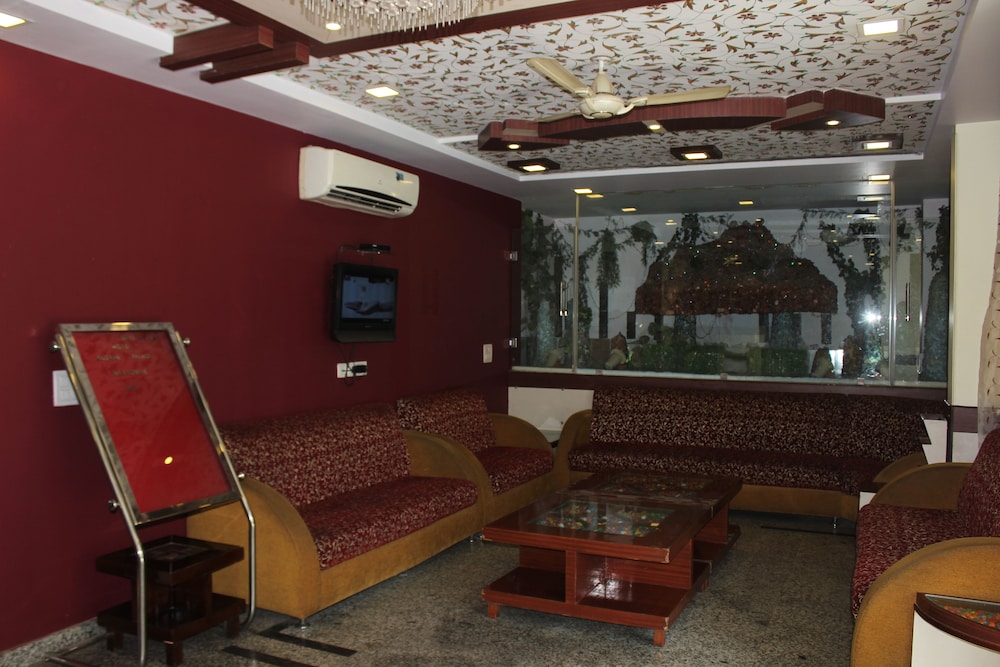 HOTEL MUSKAN PALACE 32/46