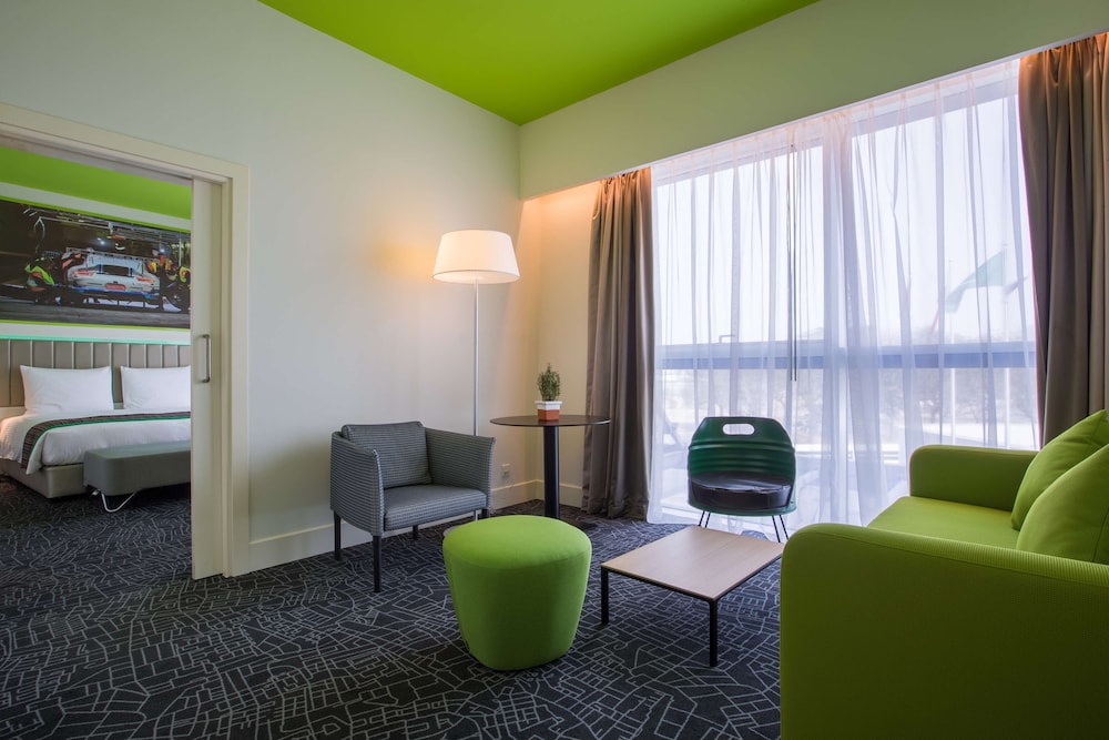 Park Inn By Radisson Dubai Motor City 51/76