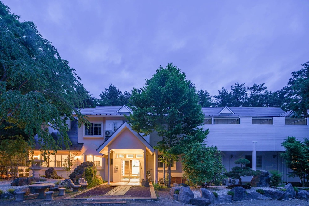Fujiyama Inn Conifer 4/50