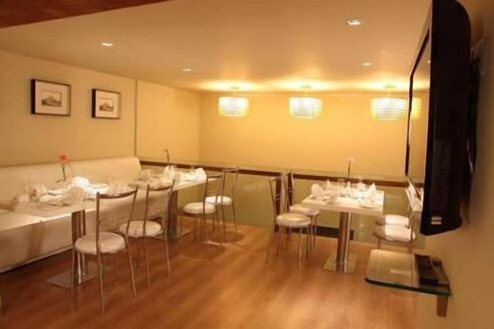 MIDDLETON INN 13/16