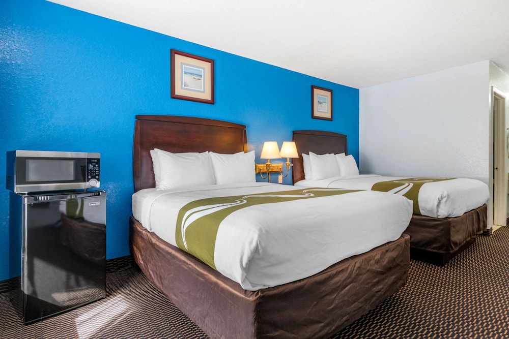 Quality Inn Sarasota North Near Lido Key Beach 9/30