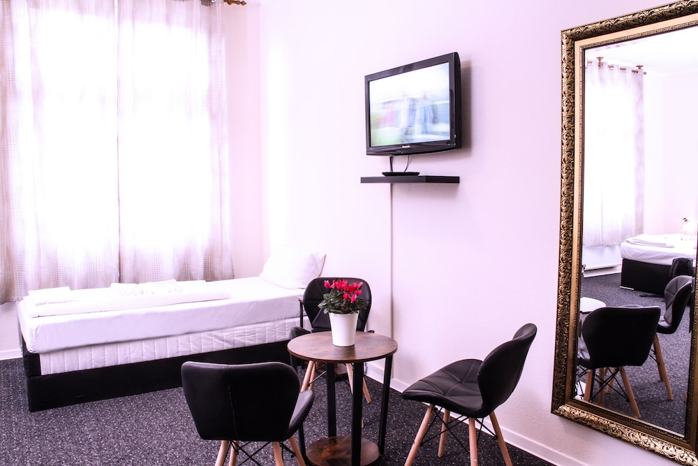 Hotel Karlshorst 48/62