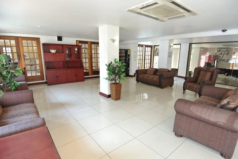 Airport Inn and Suites 8/47